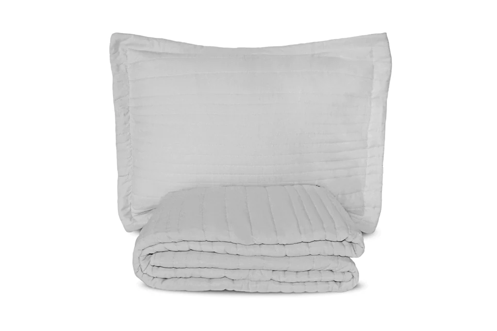 Cubrecama Hotel Liso con Funda de Almohada. Medida Queen 230*240cm
